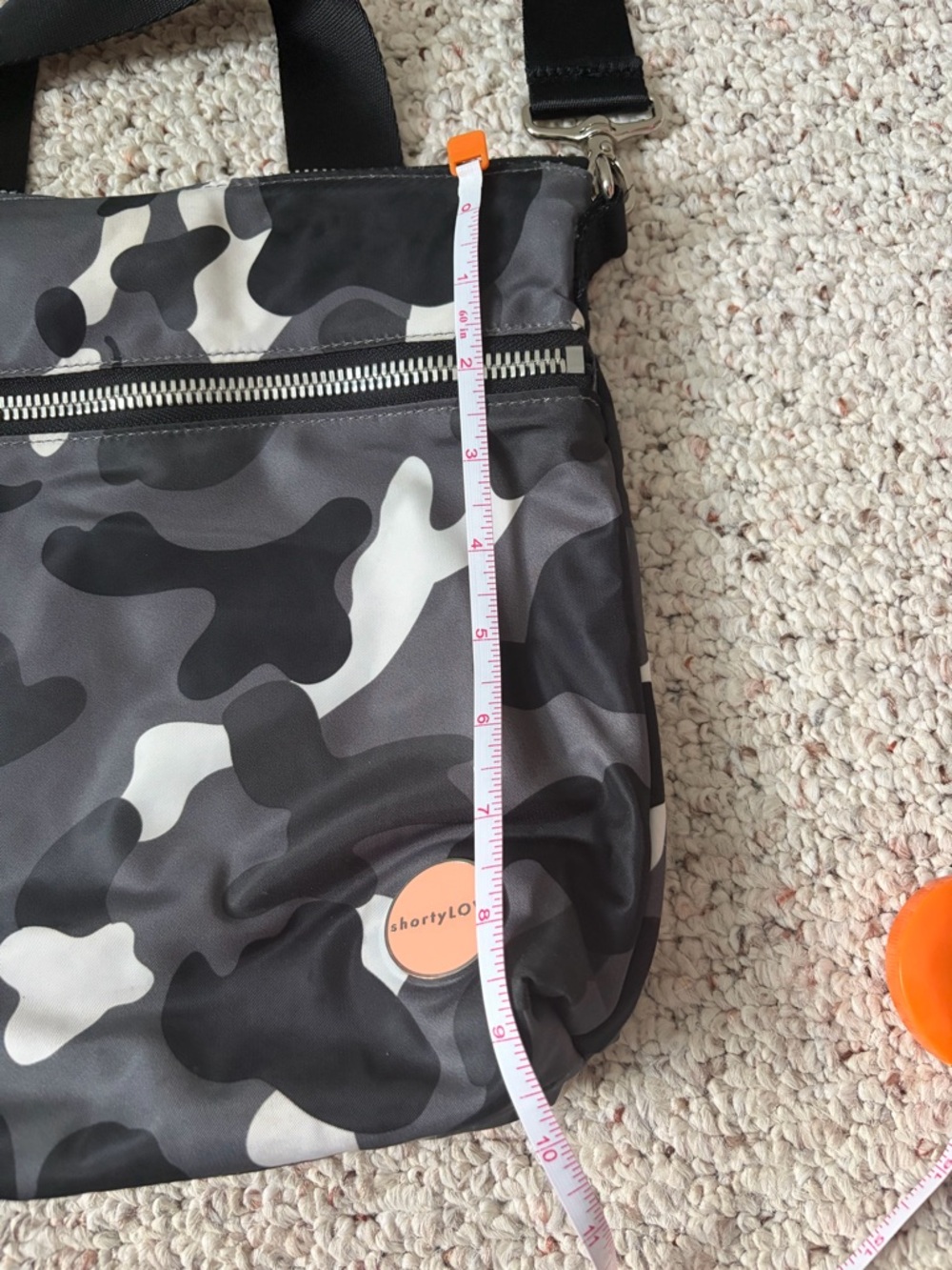 ShortyLOVE Amuse Camo Crossbody Bag - Compact Everyday Carry - Picture 3 of 5